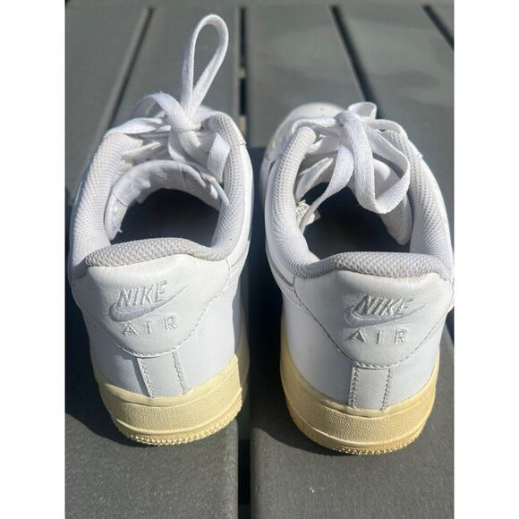 Nike Air Force One Men Low White Sneakers Size 8.5 - Picture 5 of 7